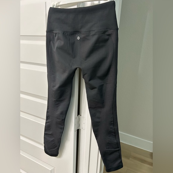 lululemon athletica Charcoal textured Leggings - Picture 1 of 7